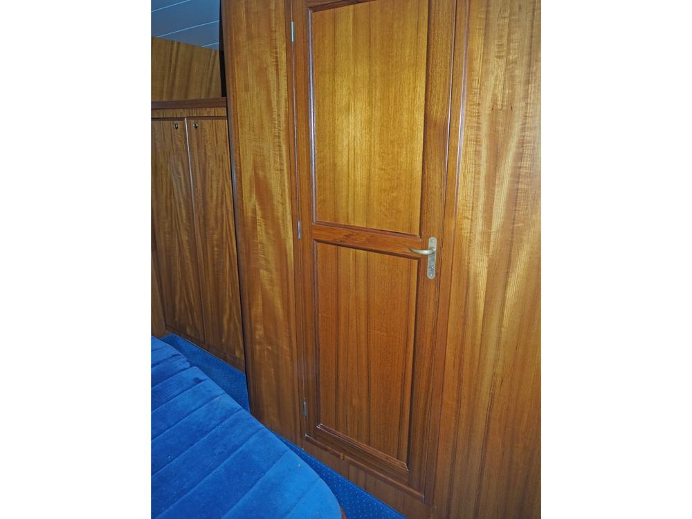 Aft cabin, Accommodation